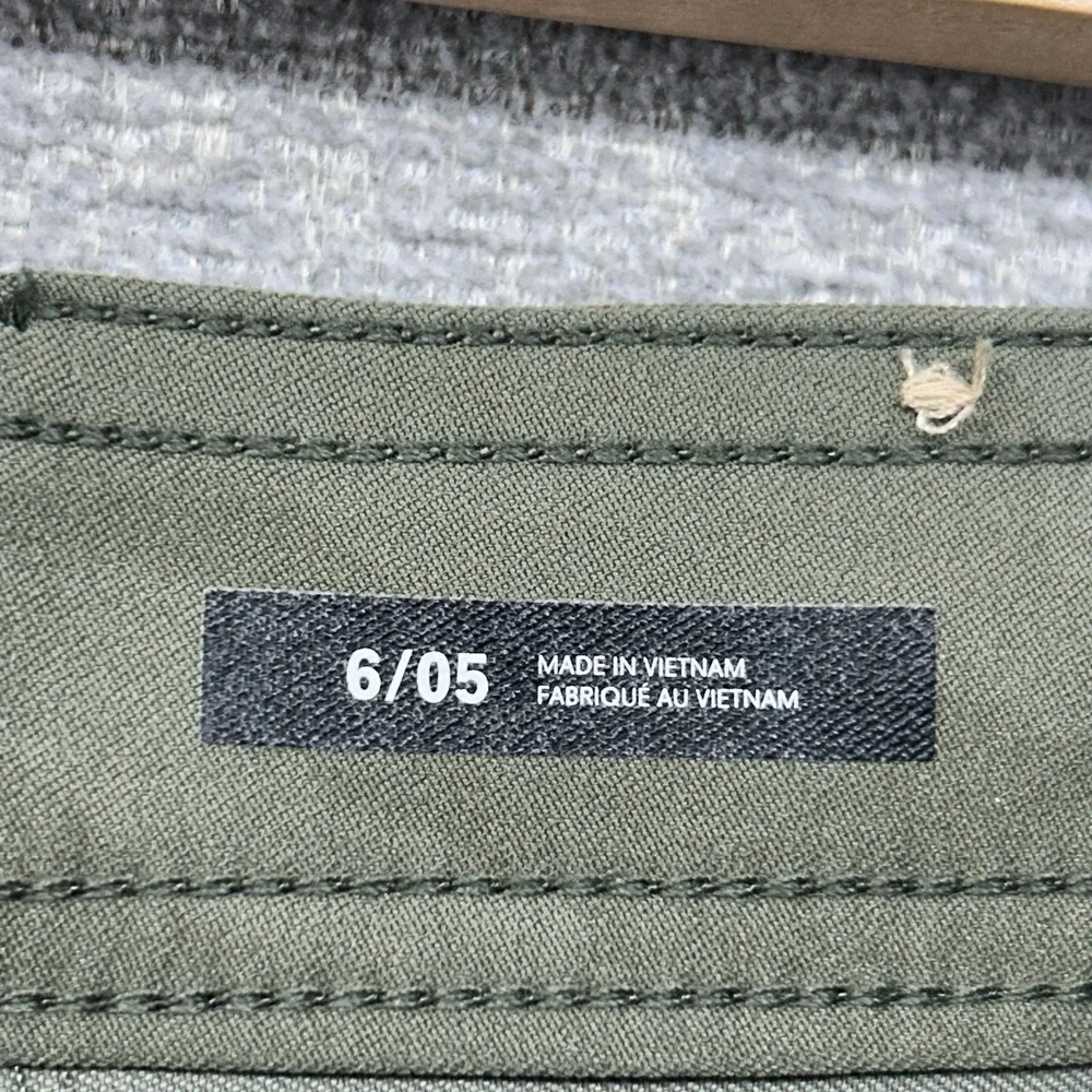 prAna Halle Standard Fit Shorts 6/05 Sage Camo Casual Stretch Outdoor